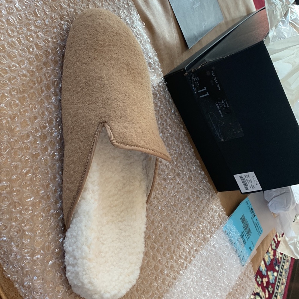 Wool with faux fur lining clogs